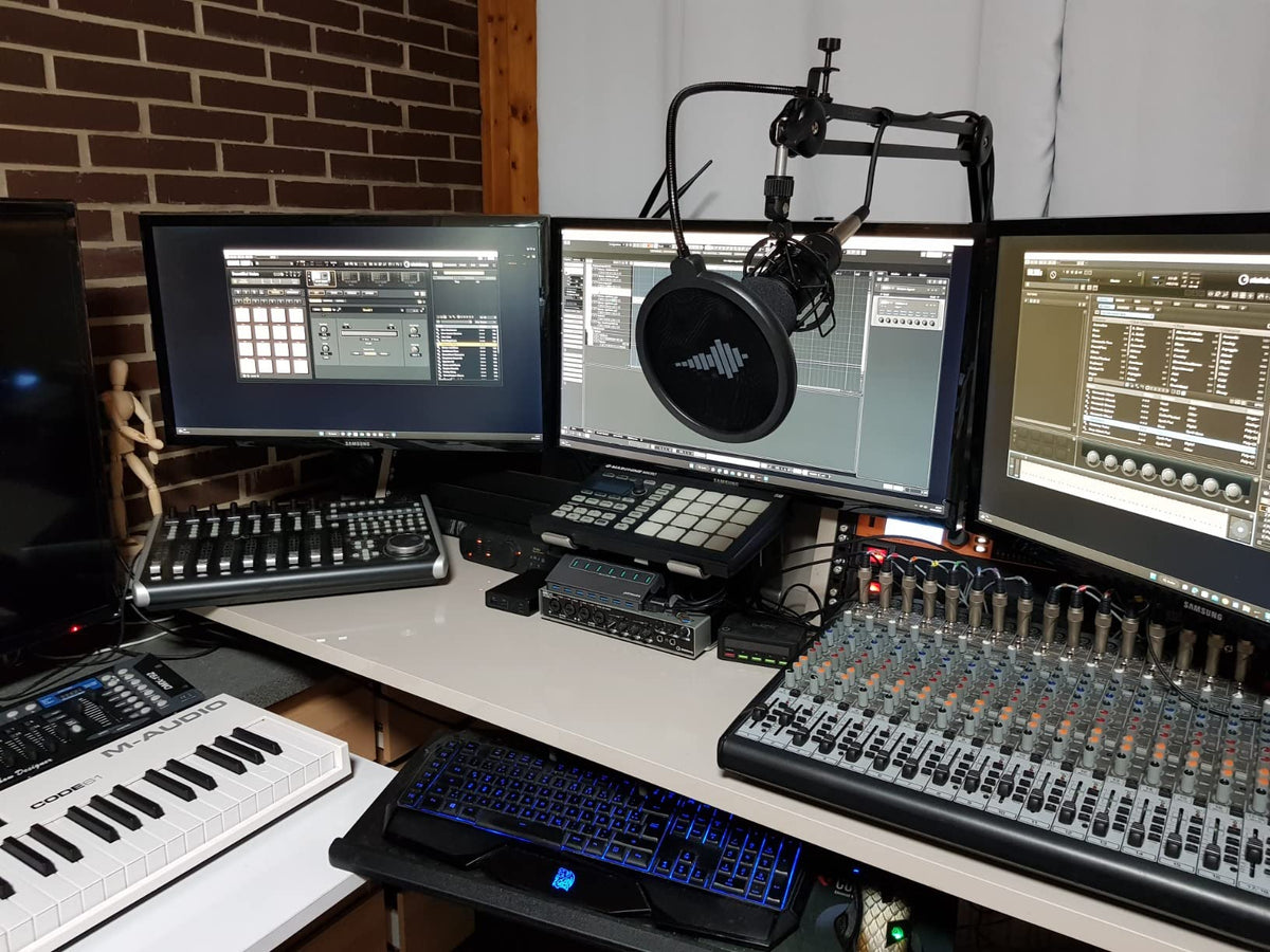 Sensic SA-10 studio setup